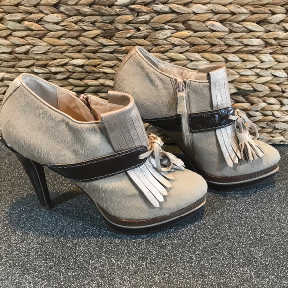 Cole Haan Nike Air "Kiltie" Tan Leather Heeled Booties - Picture 7 of 13